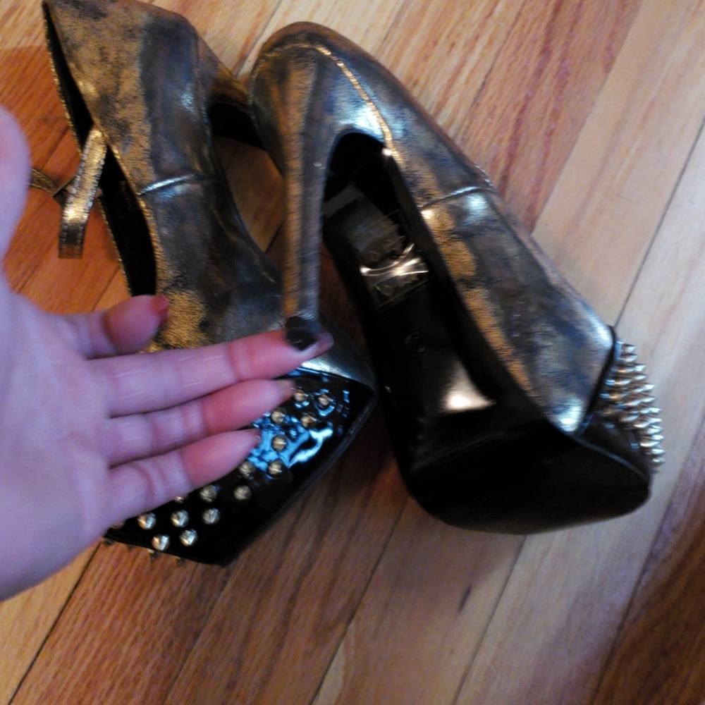 Womens heels 🔥🔥 - Picture 3 of 4